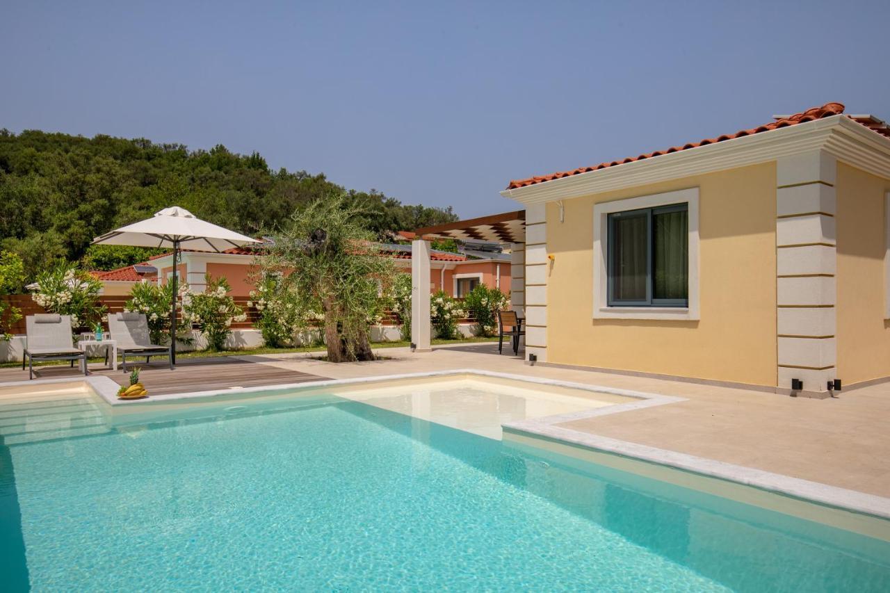 Perithia Suites Extérieur photo