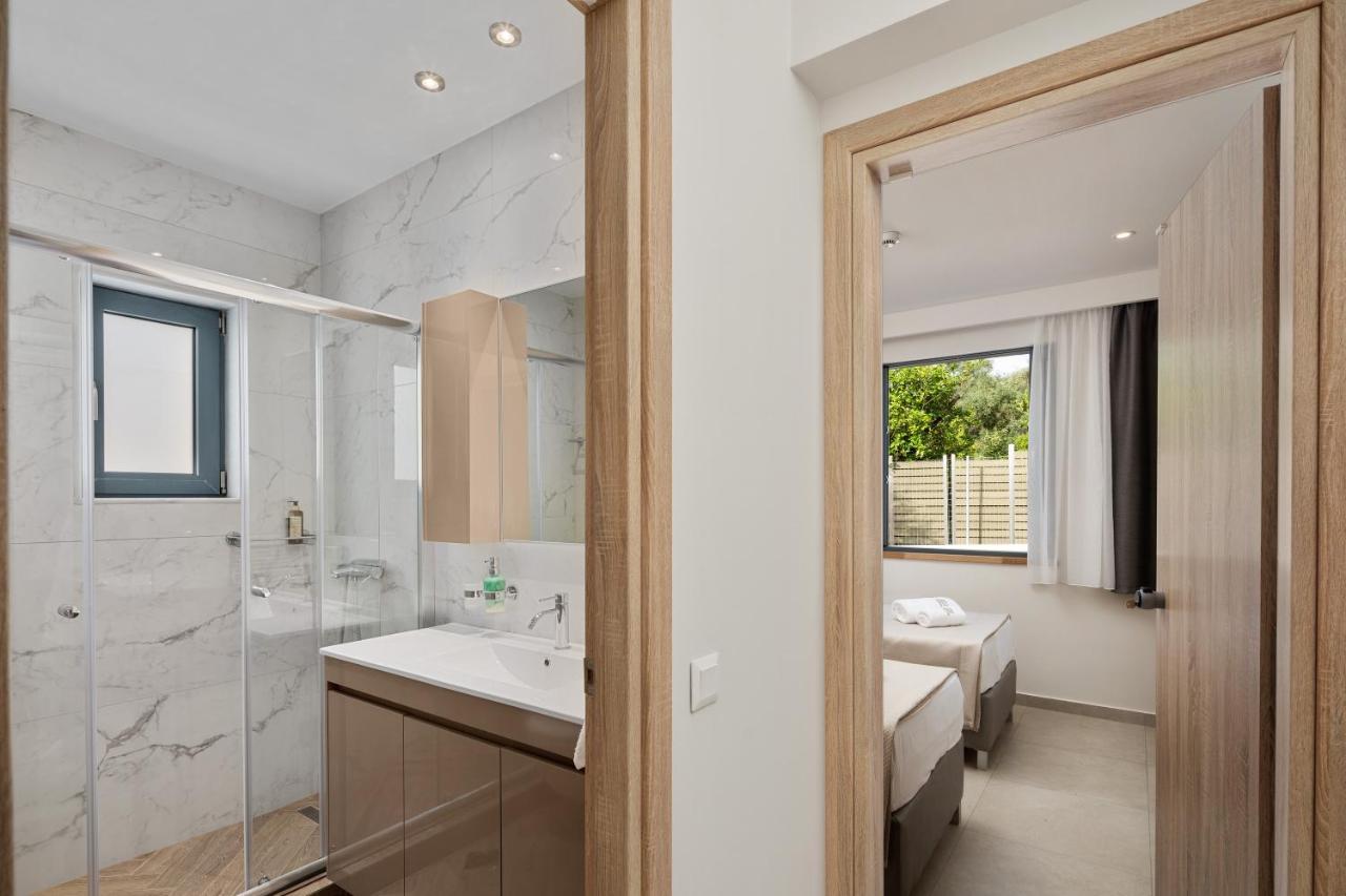 Perithia Suites Extérieur photo