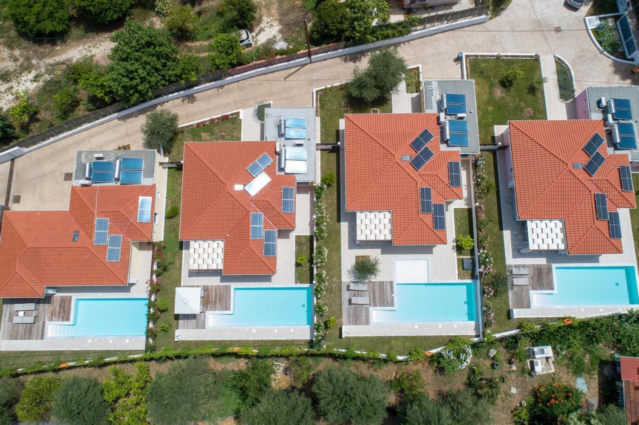 Perithia Suites Extérieur photo
